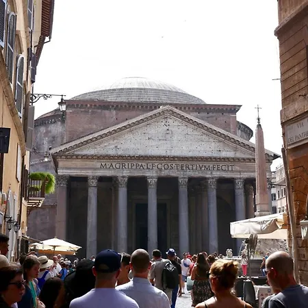 Maddalena 6 - Pantheon * Rom